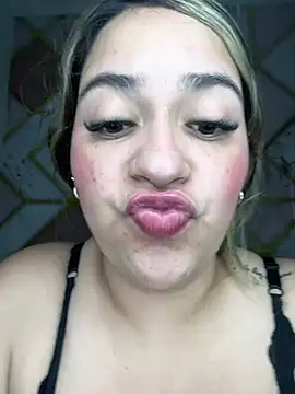 Amiraa_malia's Live XXX Chat