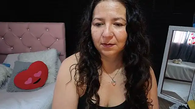 katifoxx's Live XXX Chat