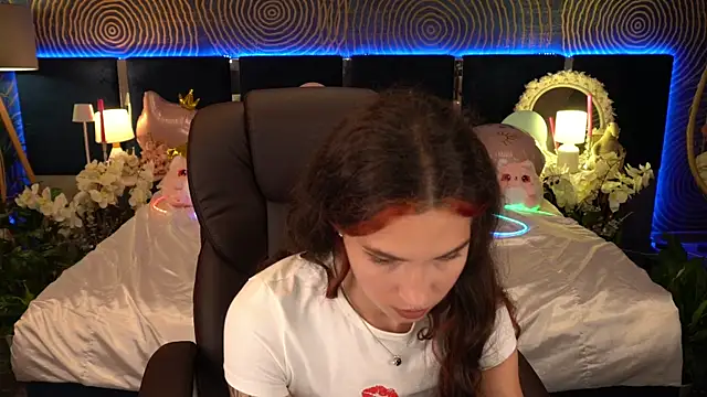 BabyFlowerr's Live XXX Chat