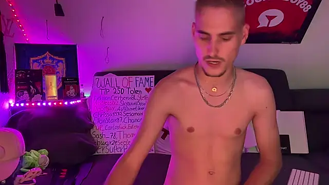 Živý XXX chat Cookieboy88