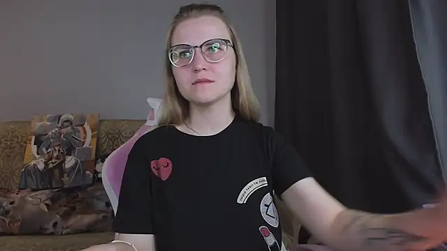 MissBrightShine's Live XXX Chat