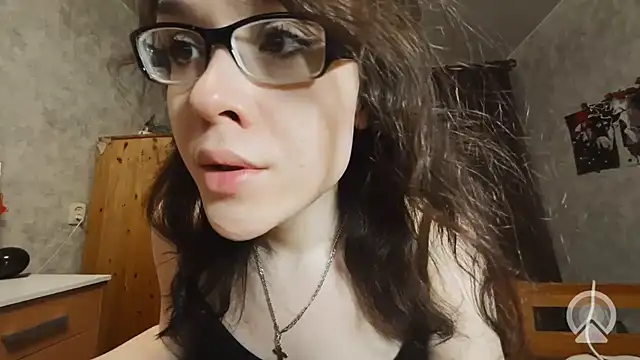 RachelSav élő XXX-chatje