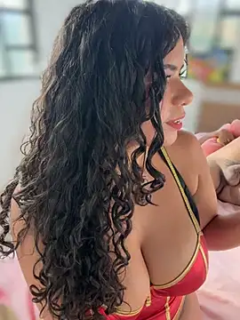 Chat XXX en directo de Simone_Miller