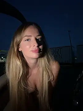 Sembang XXX Secara Langsung EvieEvans