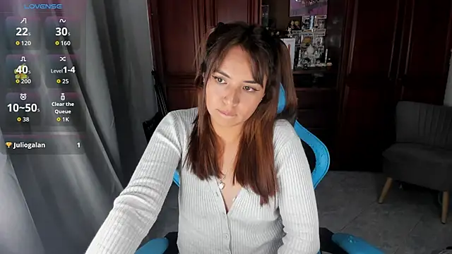 Nicole_Ss Adlı Modelin Canlı XXX Sohbeti
