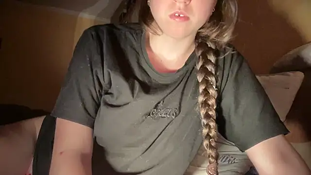 Aphr0ditee Live XXX Chat