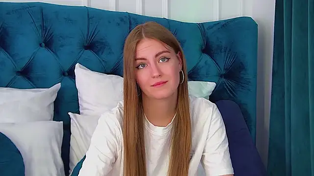 SofiaSarvains – Live XXX-chat
