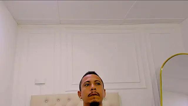 charlotte_dante212 Obrolan Langsung XXX