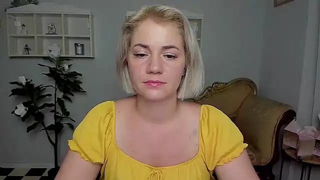 MariaStones Adlı Modelin Canlı XXX Sohbeti