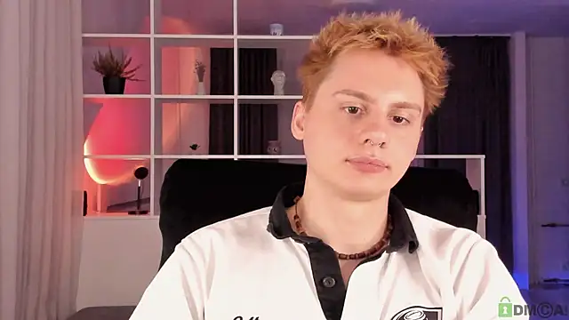 sunnyburn_boy live XXX chat