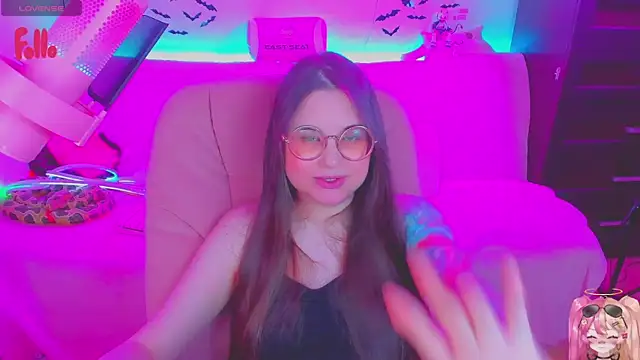 Lolisuccub Live XXX-chat