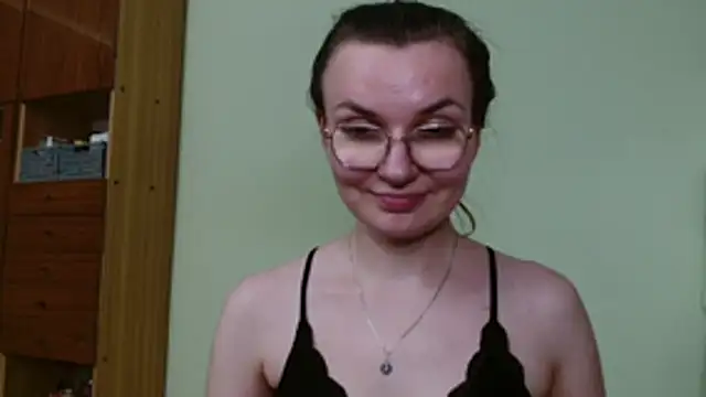 XXX chat uživo modela LooveELLYx