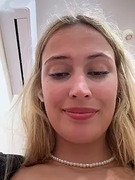 blonde_exe Live XXX-chat