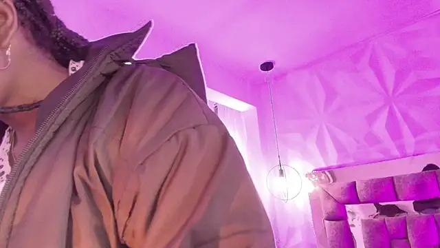 Czat XXX na żywo – Queen_perla_