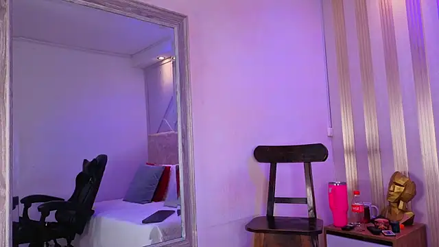 แชท XXX สดของ amara_queen_