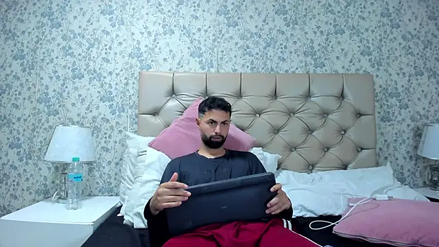 AndrewCrooss Live XXX Chat