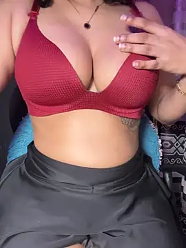 Chat XXX en directo de Alana_Queen_X