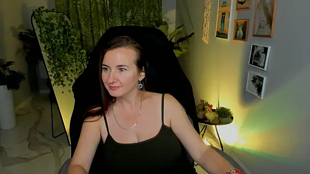 Chatroom XXX en direct de Golden_Dragon