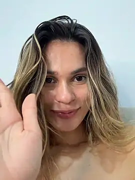 cuteluci_'s Live XXX Chat