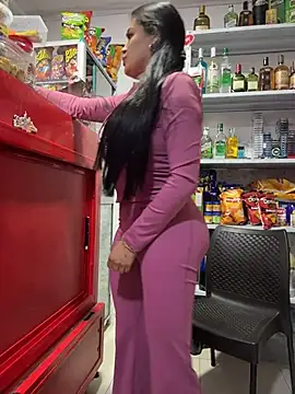 Sara_fun élő XXX-chatje