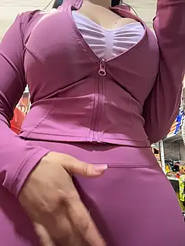 Sara_fun élő XXX-chatje