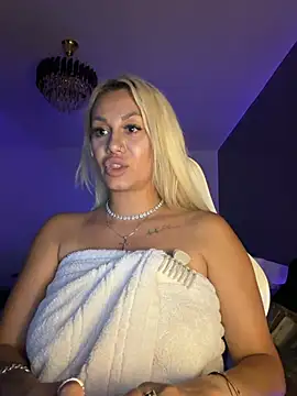 AlmaBbyn Live XXX chat