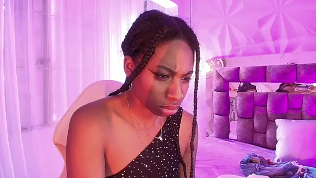 Chat XXX ao vivo de Queen_perla_