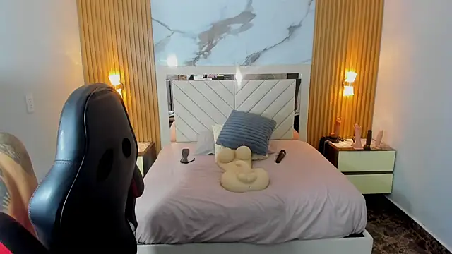KAROLLJONES1's Live XXX Chat