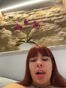 Canneela: απευθείας συνομιλία ΧΧΧ