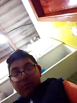 emlioooo Webcamshow