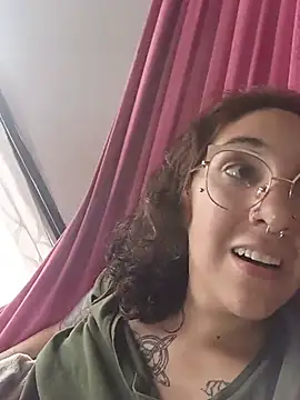 צ'א ט XXX בשידור חי של Melinerd