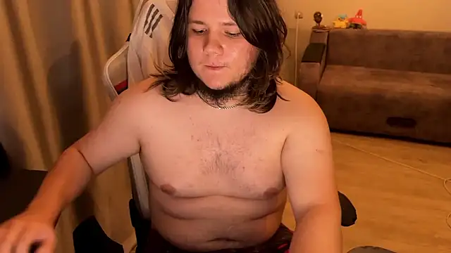 desiredude9 Show in webcam