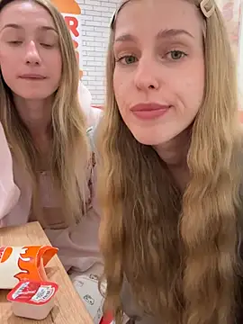kira_mia – Kamerová šou