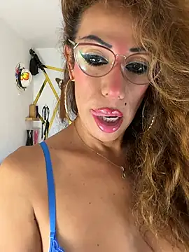 YOURSDEBORA Live XXX-chat