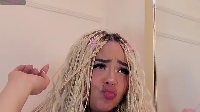 Chat XXX ao vivo de conny__curly