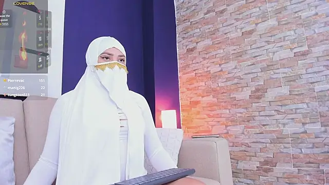 AylaNoir XXX чат на живо