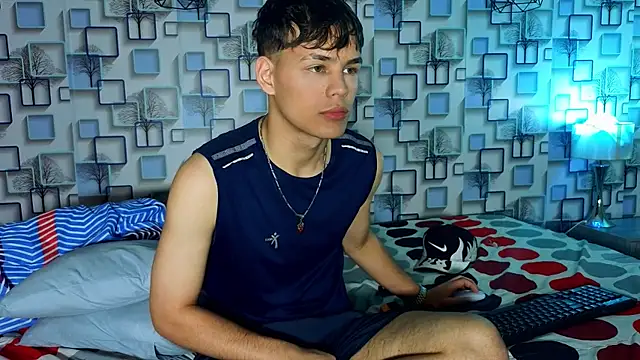 Chat XXX en directo de LoganSteel_