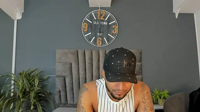 Robin_Rief's Live XXX Chat