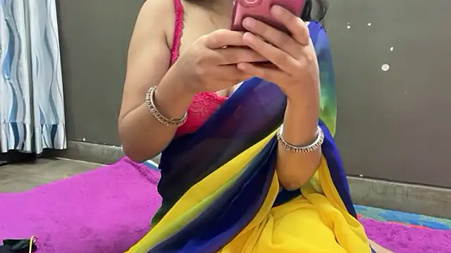 Kanika_76's Live XXX Chat