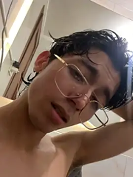Twink_Sebas7 现场XXX聊天
