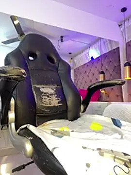 Auri__ XXX чат на живо