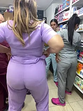 צ'אט XXX בשידור חי של kandalove