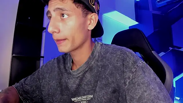 MaxiimoRomano_ – Naživo XXX chat