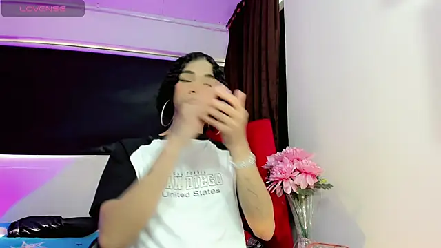 Britany_montiel Шоу с уебкамера