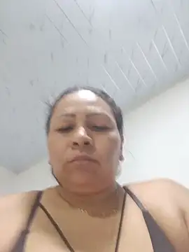 Dirty_Foxx5's Live XXX Chat