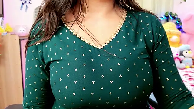 thyAanvi Adlı Modelin Canlı XXX Sohbeti