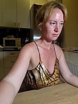 AnissaDolll Chat XXX live