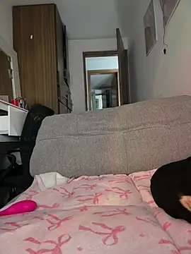 Chat +18 de DulceLenns ao vivo