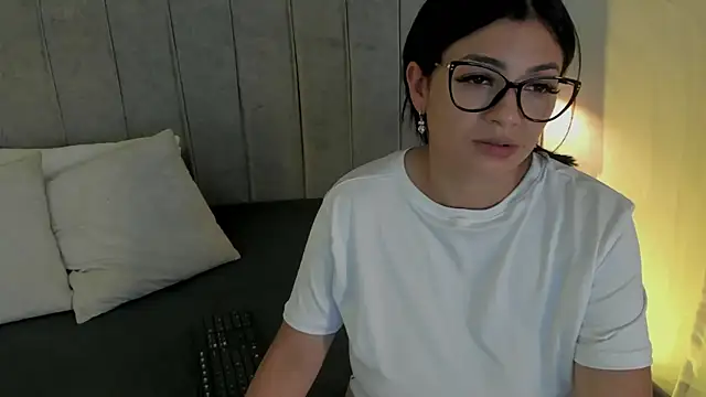 EvaaStevens' Live XXX Chat