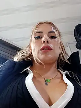 Chat XXX en directo de Cata_city1106